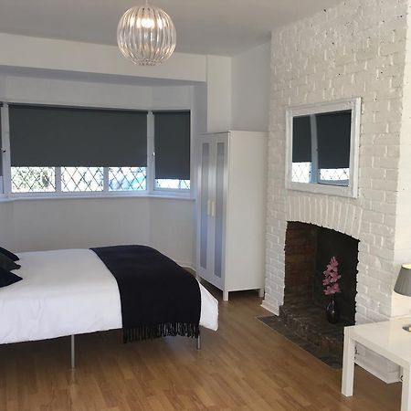 Lotus Lodge Westcliff-on-Sea Exterior photo